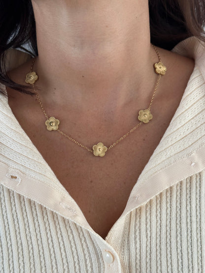 Collier fleurs doré